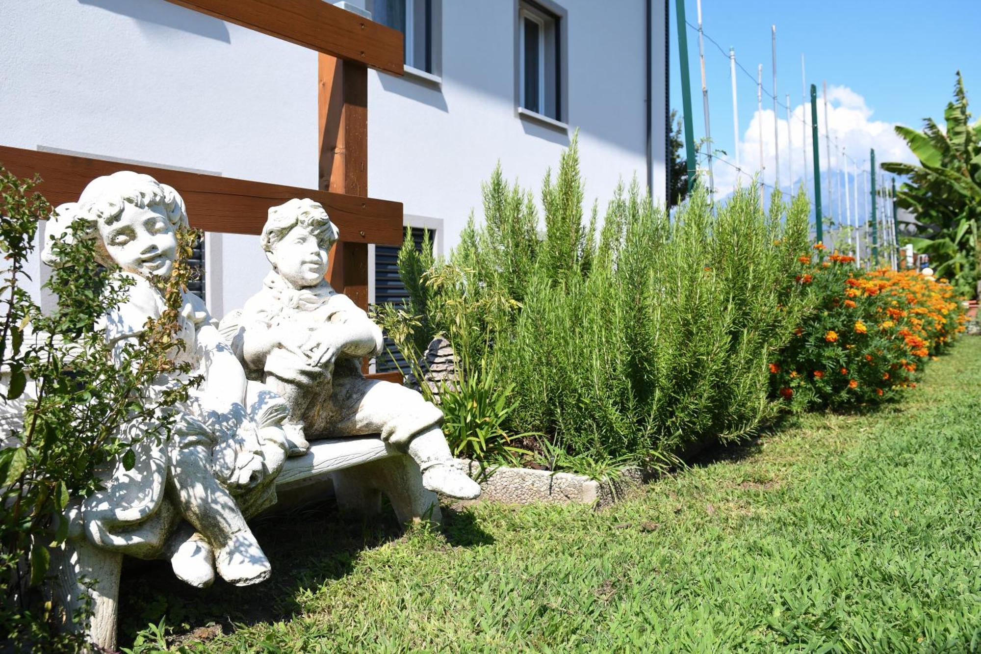 Apartmán Il Giardino Dei Ciliegi Colico Exteriér fotografie