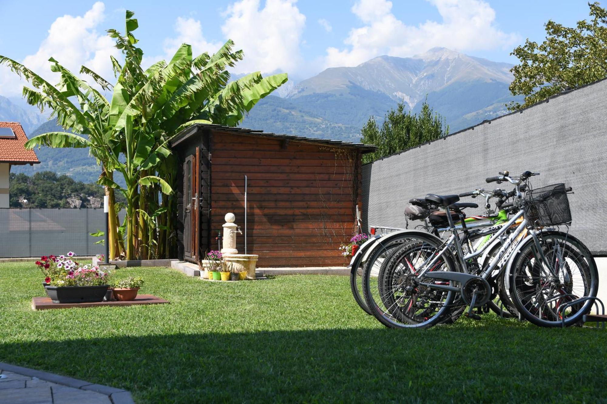 Apartmán Il Giardino Dei Ciliegi Colico Exteriér fotografie